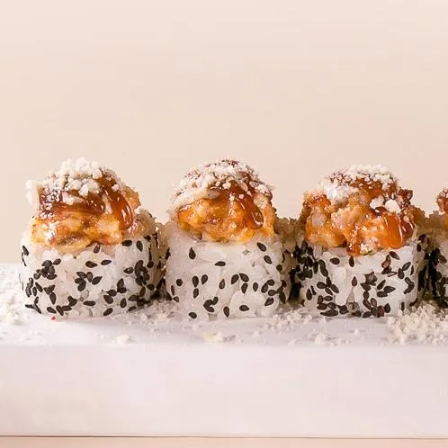 Запечённый ролл с угрём и пармезаном (5шт)